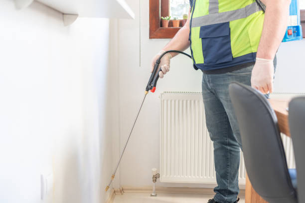 Best Affordable Pest Control Services  in Champaign, IL